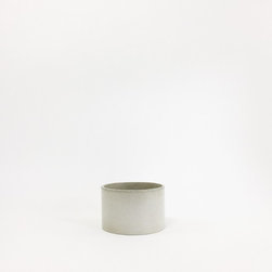 Concrete Round / White - Decorative Accents