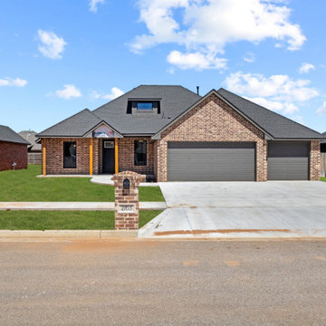 Open concept 4 bedroom, 3 bathroom with Study