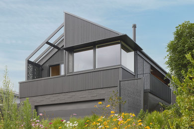 Open + Shut | New house on Waiheke Island | Rogan Nash Architects
