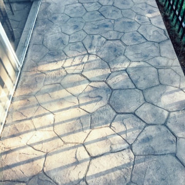 Random stone stamped patio