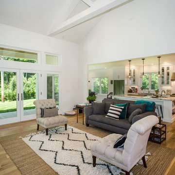 Modern Farmhouse -High Pointe Custom Homes, LLC
