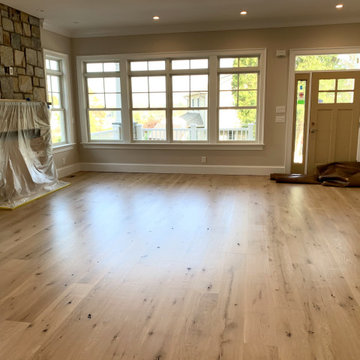 HUNTINGTON:  8" & 4" CHARACTER GRADE HERITAGE WHITE OAK INSTALLED & FINISHED