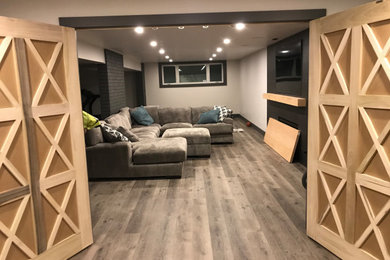 Inspiration for a craftsman basement remodel in Toronto