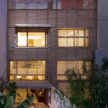 LP HOUSES