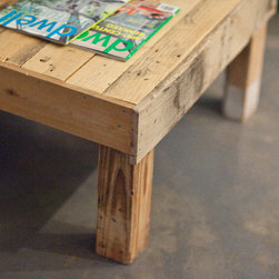 Santee Court Loft - Table Basse