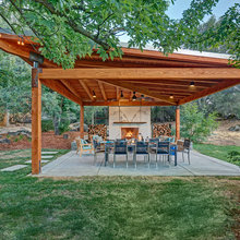 Sail Lounge (Fireplace patio)