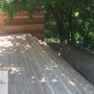 Cedar Deck with Horiztonal Fence