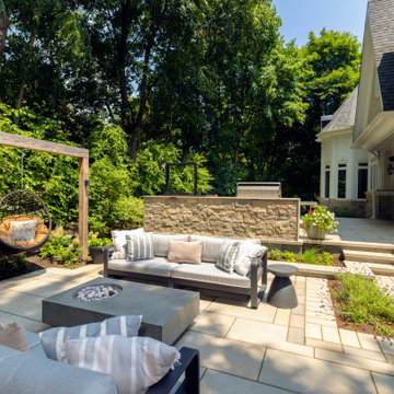 Hoggs Hollow - Ravine Edge Retreat
