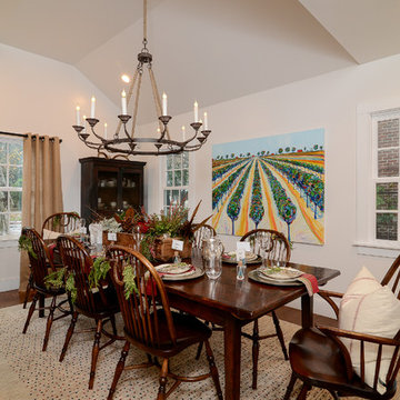 EQUESTRIAN CHRISTMAS FARMHOUSE