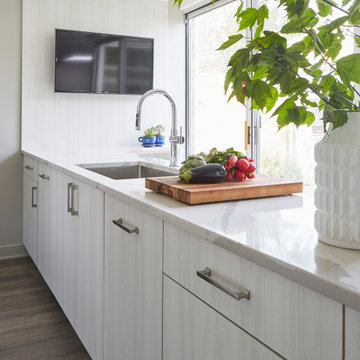 Composed Contemporary