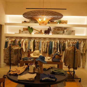 Banana Republic - Soho - Flagship