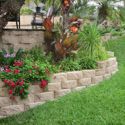 Keystone Legacy & Garden Wall - Landscaping Stones And Pavers