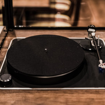 Luxe Cocktail Bar & Listening Room