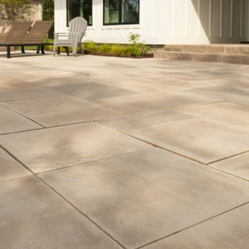 The Path to This Lakeside Dream House is Paved with Indiana Limestone