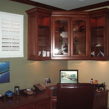 Custom Libraries, Bookcases, & Display Units