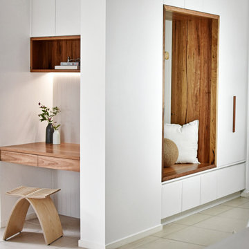 Study nook and build in bench-seat