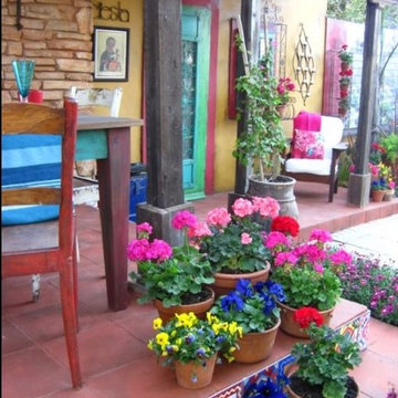 MEXICAN HACIENDA TROPICAL GARDEN