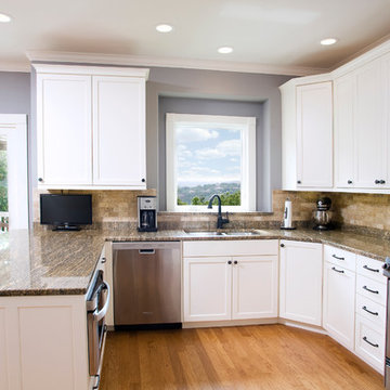 Traditional White Kitchen – MDF Paint