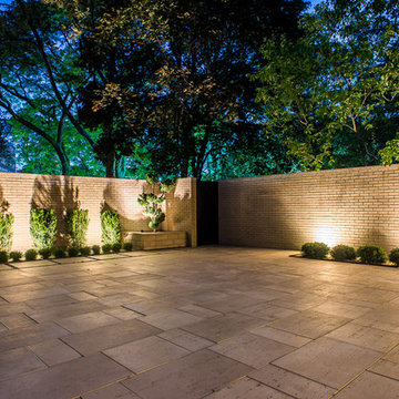 Mid-Century Modern Courtyard