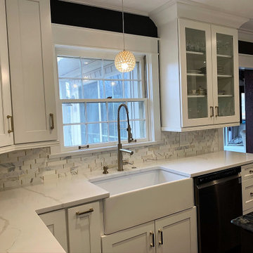 Modern Glamorous Kitchen