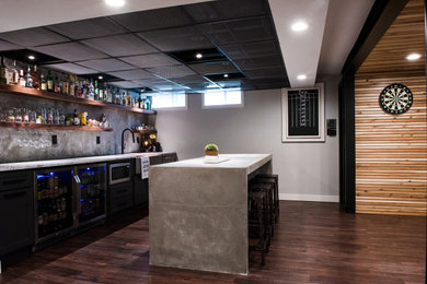 Home bar - transitional home bar idea in Kansas City