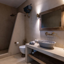 52B Guest bathrooms