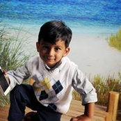 Aarush Mannes foto