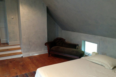 Bedroom - eclectic bedroom idea in New York