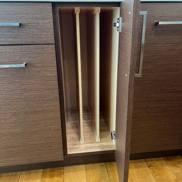 Crestview Modern Kitchen