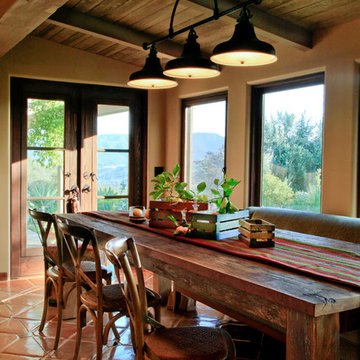 Dining in a Ranch Home