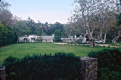 Exterior home idea in Los Angeles