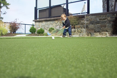 Putting Green & Front Yard