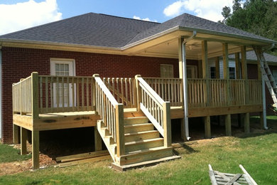 Example of a classic deck design in Birmingham