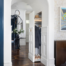 Front door Entrance way