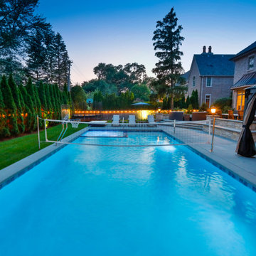 Northbrook, IL Rectilinear Pool with Interior Hot Tub