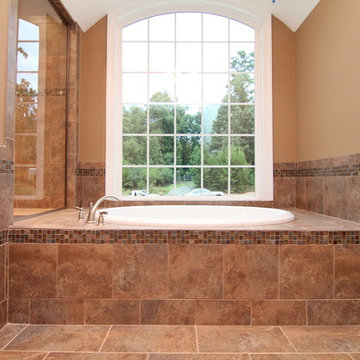 Soaking tub