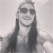 Sam Razian's photo