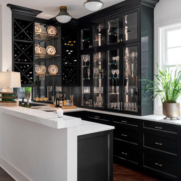 HIgh-Gloss Lacquered Cabinet Finishes in a Luxurious Home Bar and Butlers Pantry