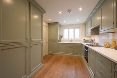 This is an example of a rural kitchen in Berkshire.