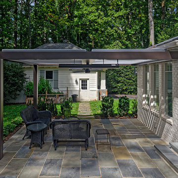 Black and White Equinox Adjustable Louvered Roof