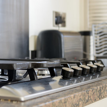 Neutral colours and chic design features, a modern twist to a classic kitchen