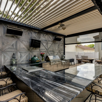 Freestanding Adjustable StruXure Pergola with Outdoor Kitchen