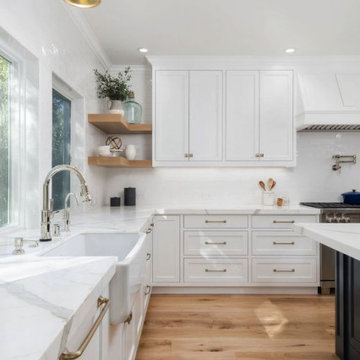 White Kitchen Cabinets
