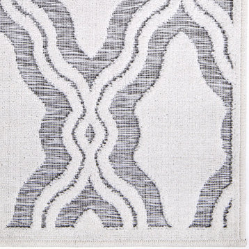 Orian My Texas House by Orian Cotton Blossom Rug 1'11"x7'6" Off-White/Gray Rug