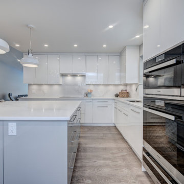 Modern Pump hill condominium