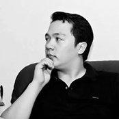John Bernardos foto
