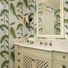 Lakeview Bath