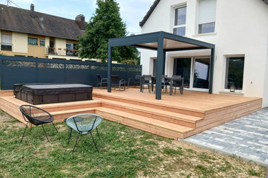 Réalisation d'une terrasse design.