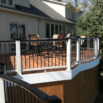 Lakehouse Deck