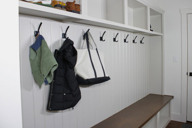 Entryway - transitional entryway idea in Philadelphia